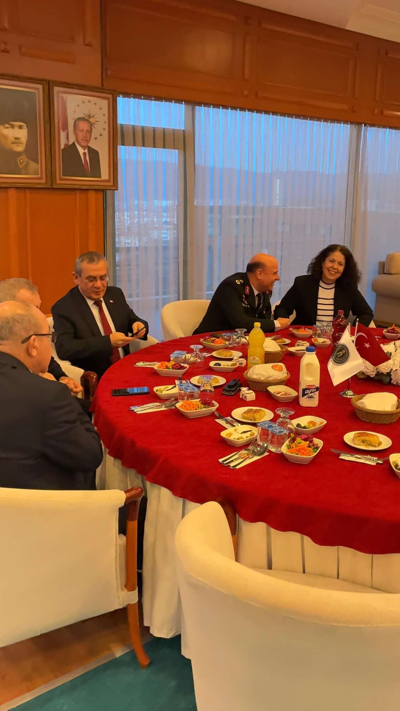 EMŞAV’dan Görkemli İftar Yemeği 14